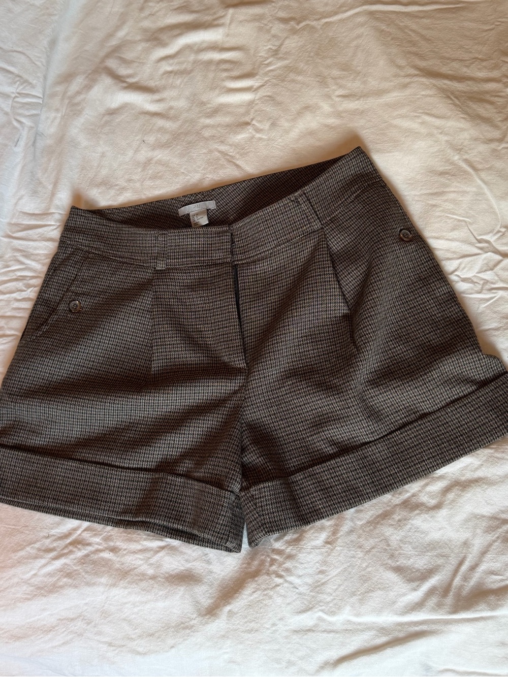 H&M Houndstooth Tailored Women’s Shorts